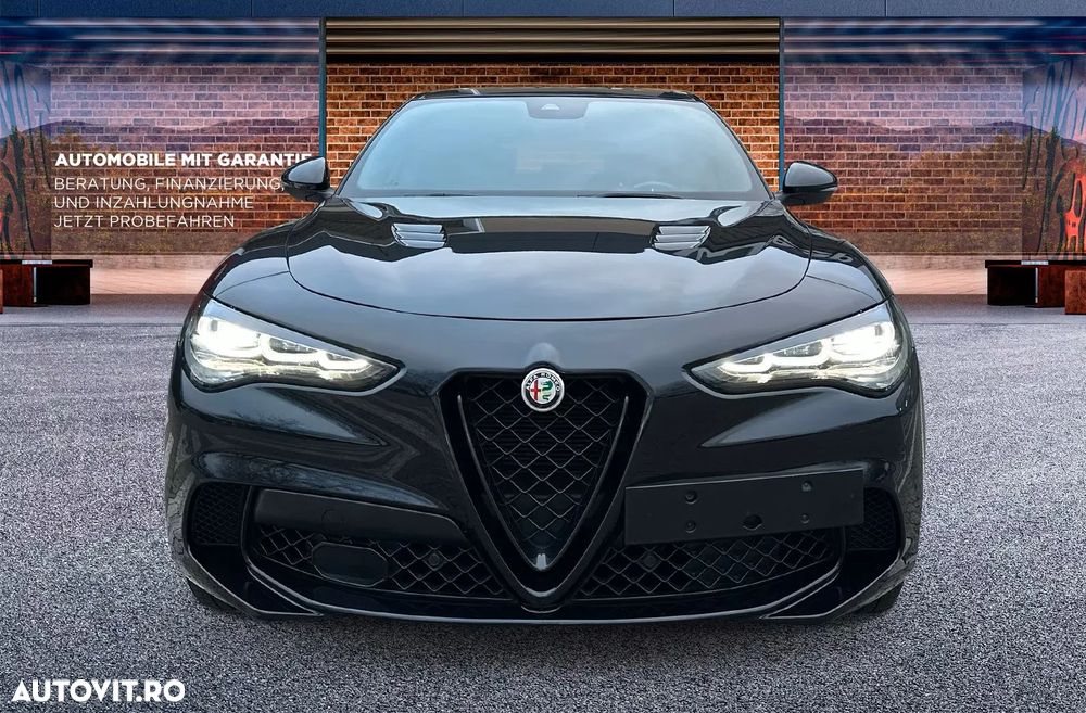 Alfa Romeo Stelvio V6 2.9 Bi-Turbo AT8-Q4 Quadrifoglio - 2