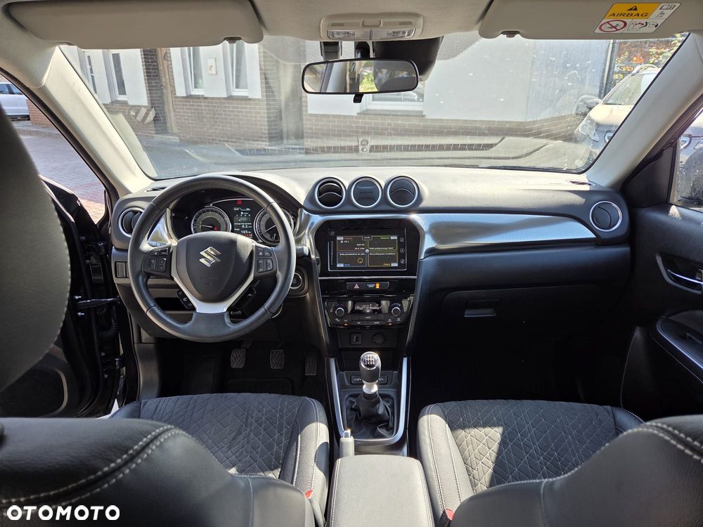 Suzuki Vitara 1.4 Boosterjet Hybrid Comfort+ - 11