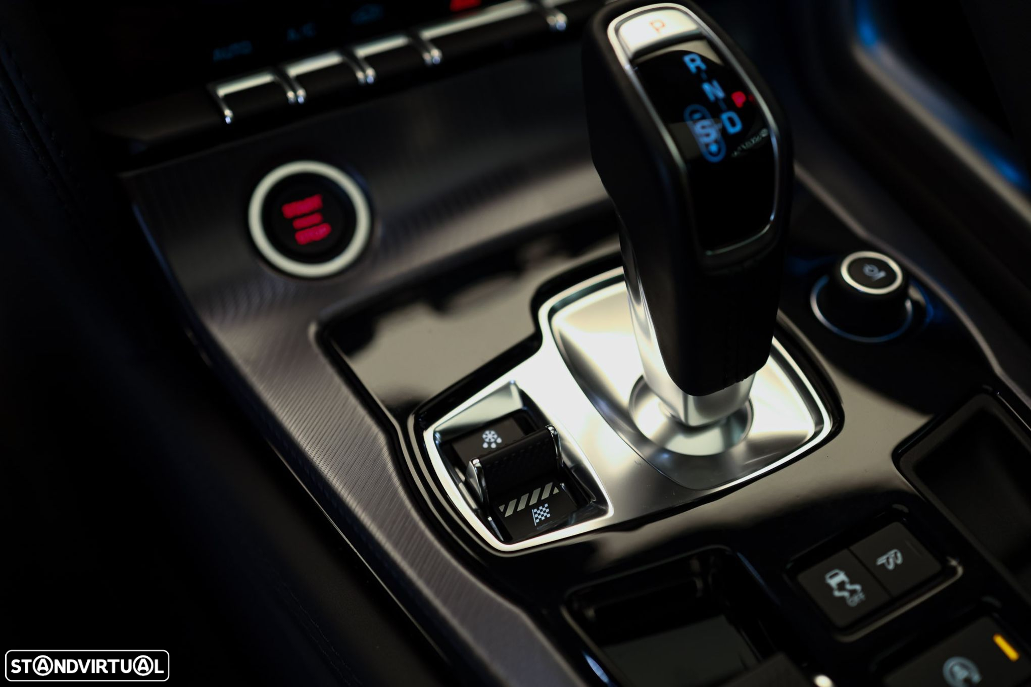 Jaguar F-Type 2.0 i4 R-Dynamic - 39