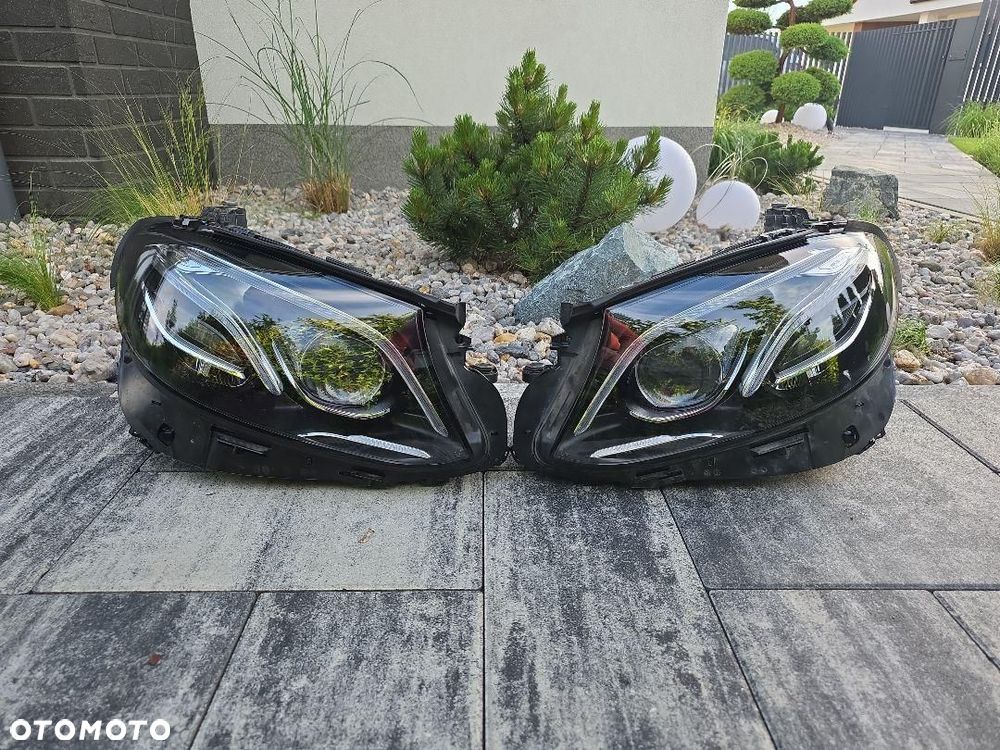MERCEDES E KLASA 213 Lampy przód Full Led Multibeam A2139069508 A2139069608 - 1