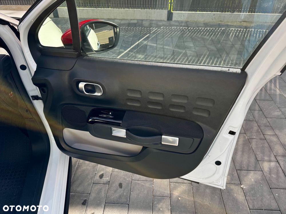 Citroën C3 1.2 PureTech Shine - 9