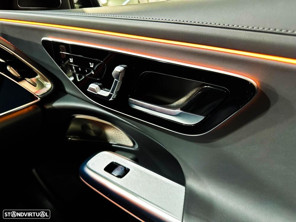 Mercedes-Benz E 300 e AMG Line - 33