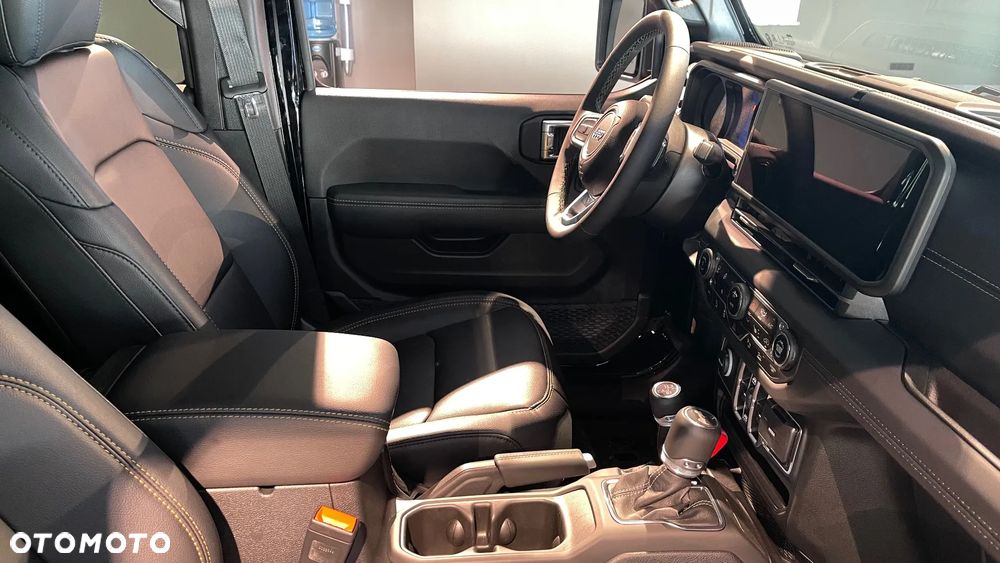 Jeep Wrangler Unlimited GME 2.0 Turbo Sahara - 22