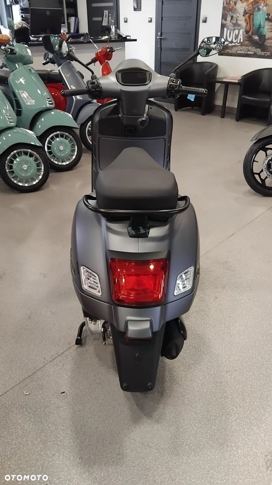 Vespa GTS - 4