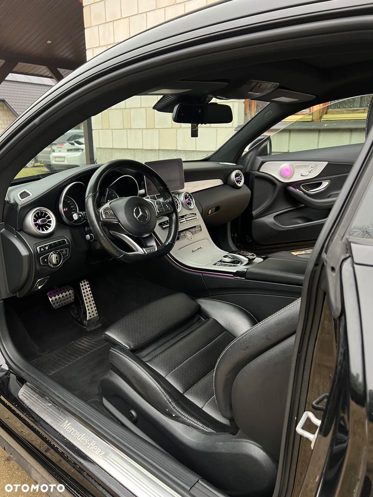 Mercedes-Benz Klasa C 300 7G-TRONIC AMG Line - 12
