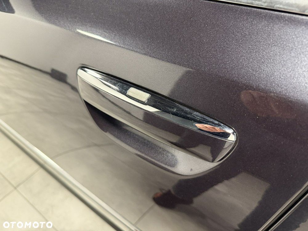 Audi A8 4.2 Quattro - 11