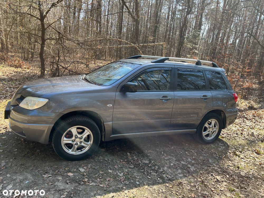 Mitsubishi Outlander 2.0 2WD Invite - 14