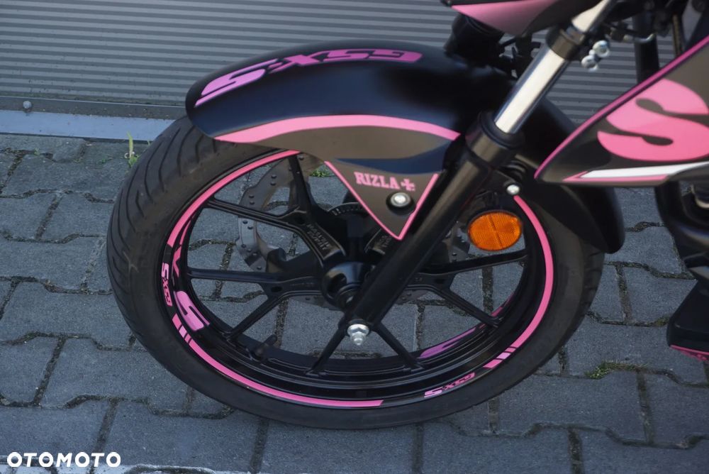 Suzuki GSX - 20