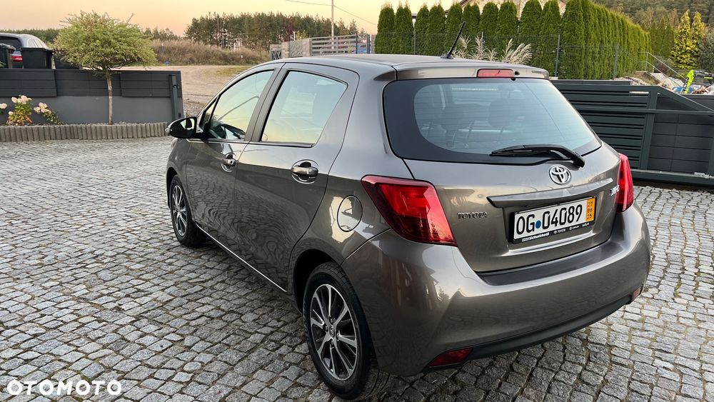 Toyota Yaris 1.0 Premium EU6 - 7
