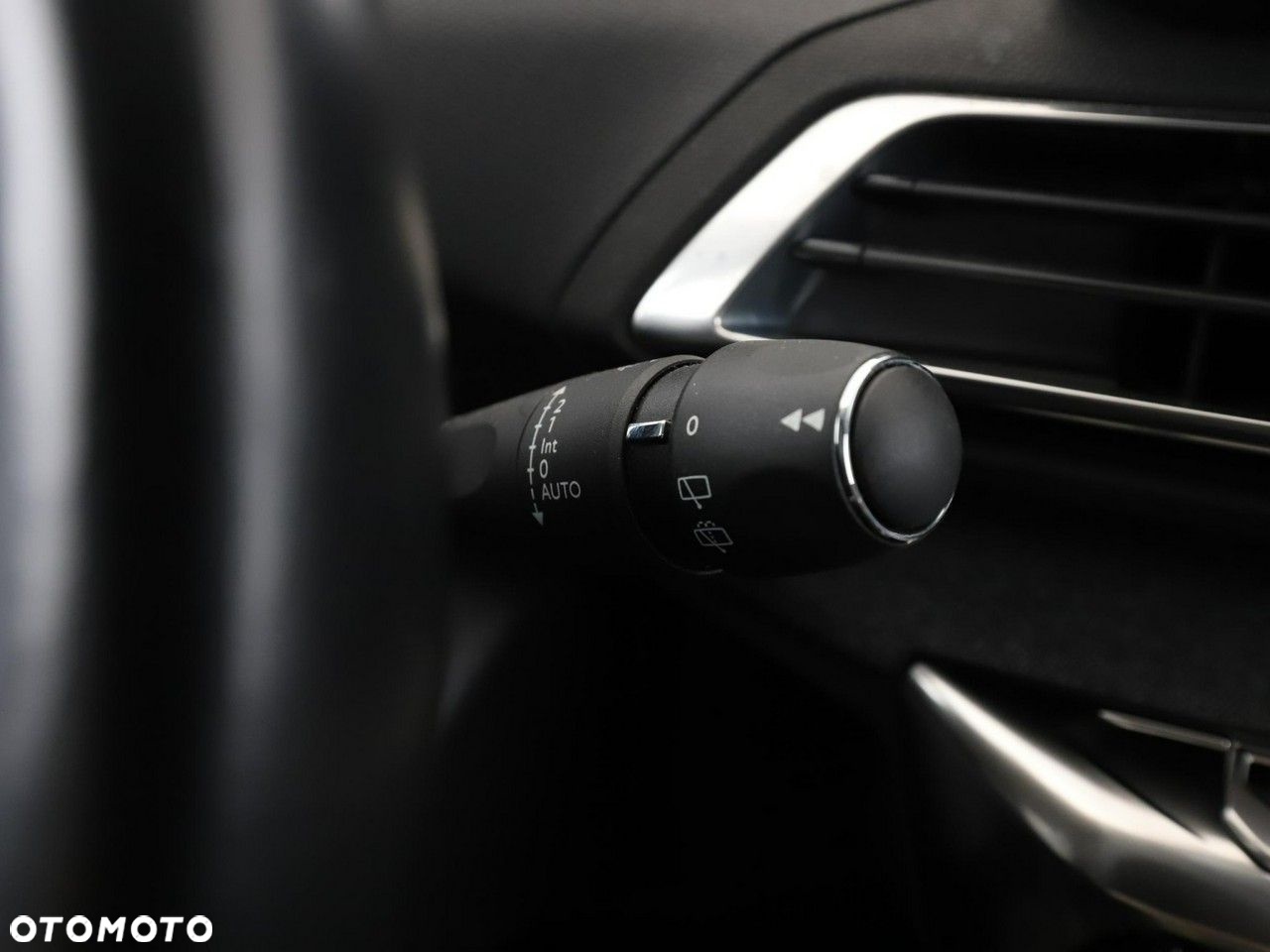Peugeot 3008 1.6 PureTech Hybrid PHEV Allure S&S EAT8 - 32