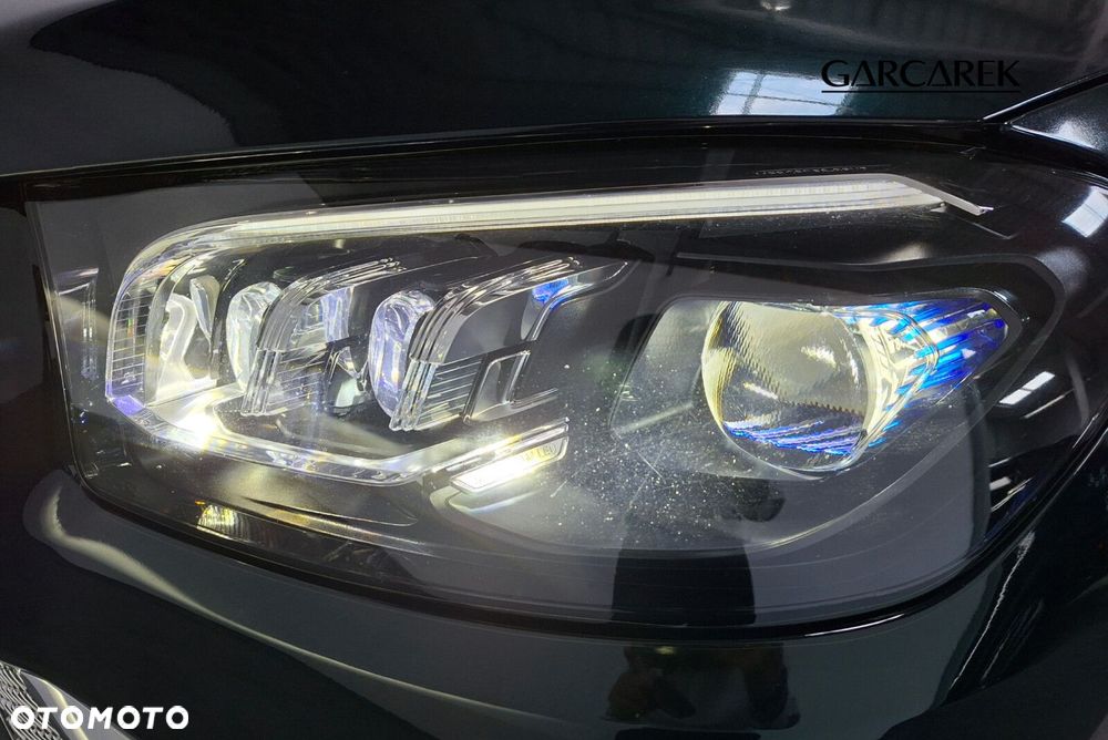 Mercedes-Benz GLS - 29