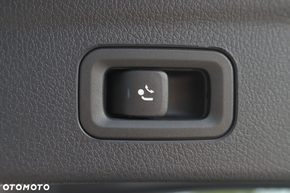 Mercedes-Benz GLE - 26
