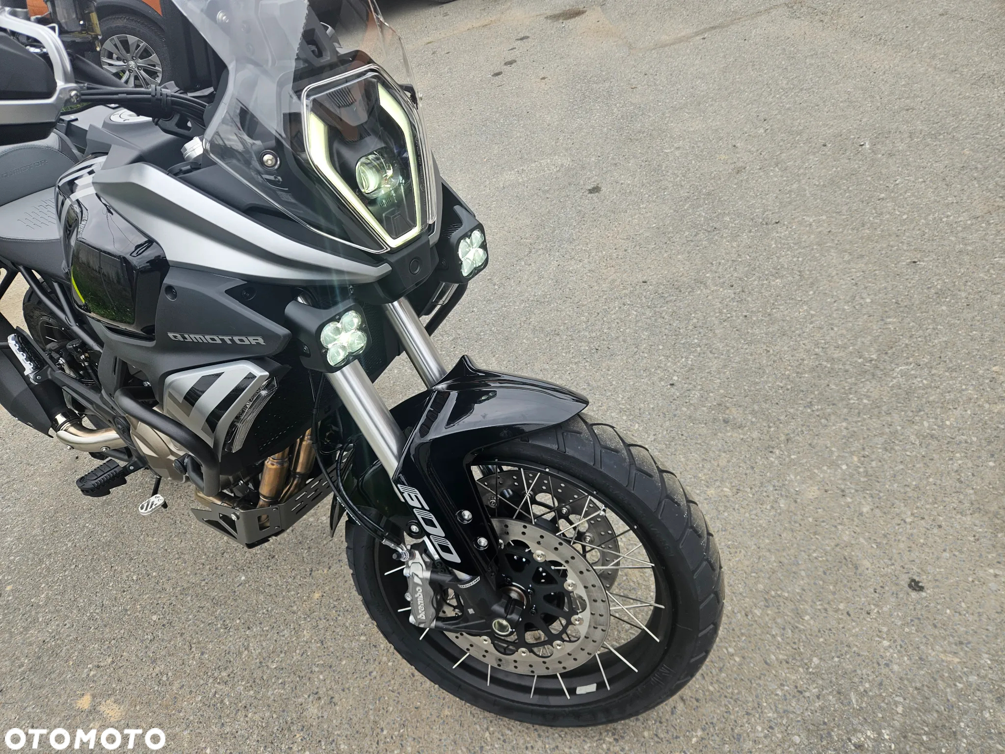 QJMOTOR SRT 600SX - 14