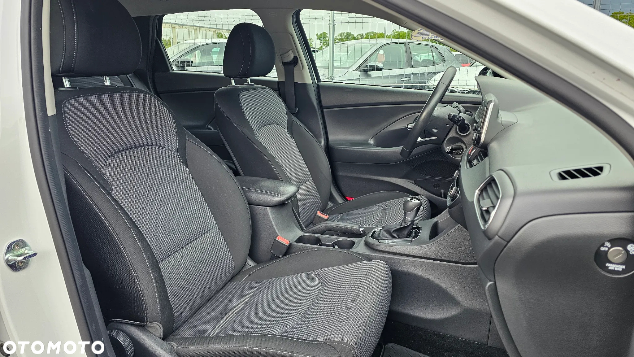Hyundai i30 1.6 D Comfort DCT - 15