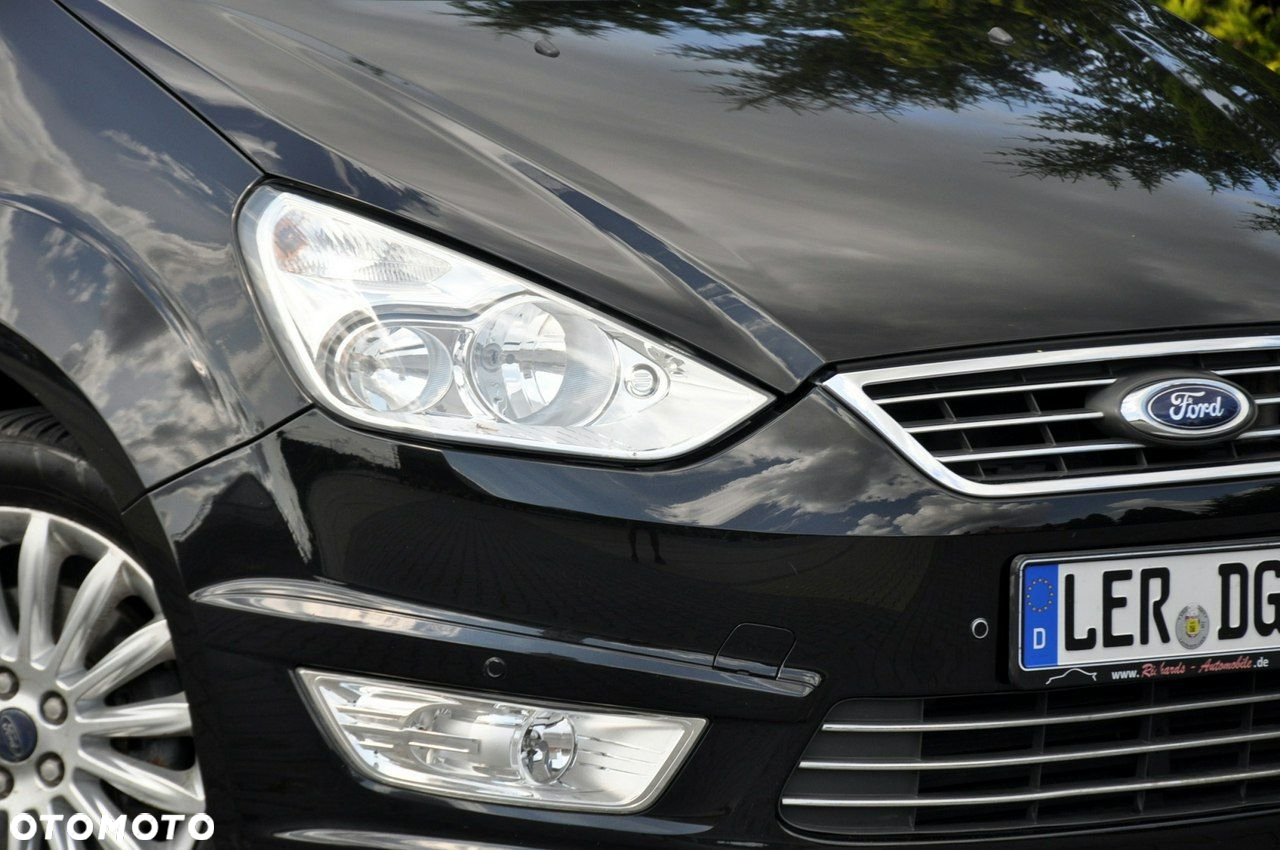 Ford Galaxy - 12