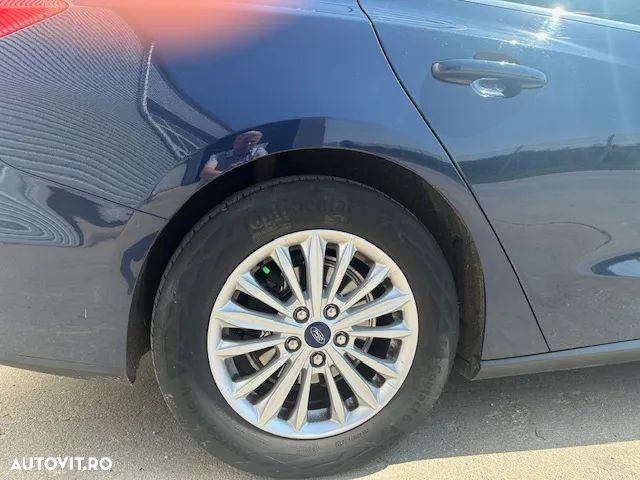 Ford Focus 1.0 EcoBoost Titanium - 8