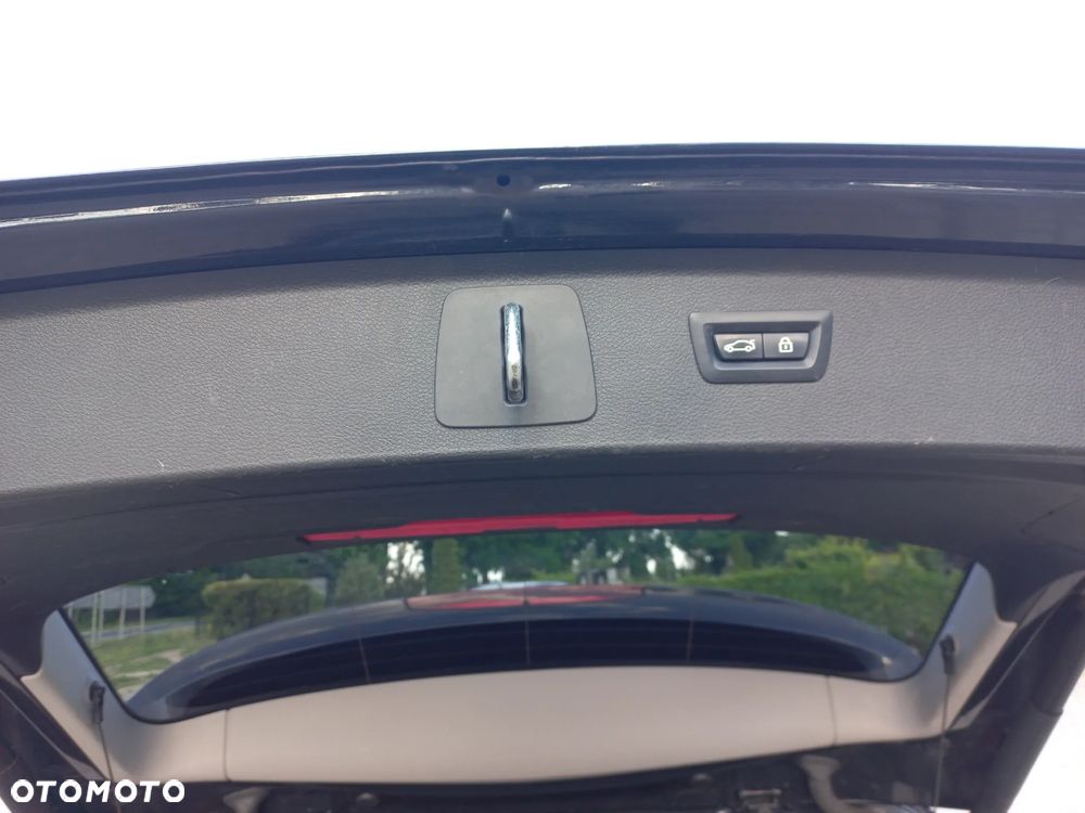 BMW Seria 2 220d Advantage sport - 12