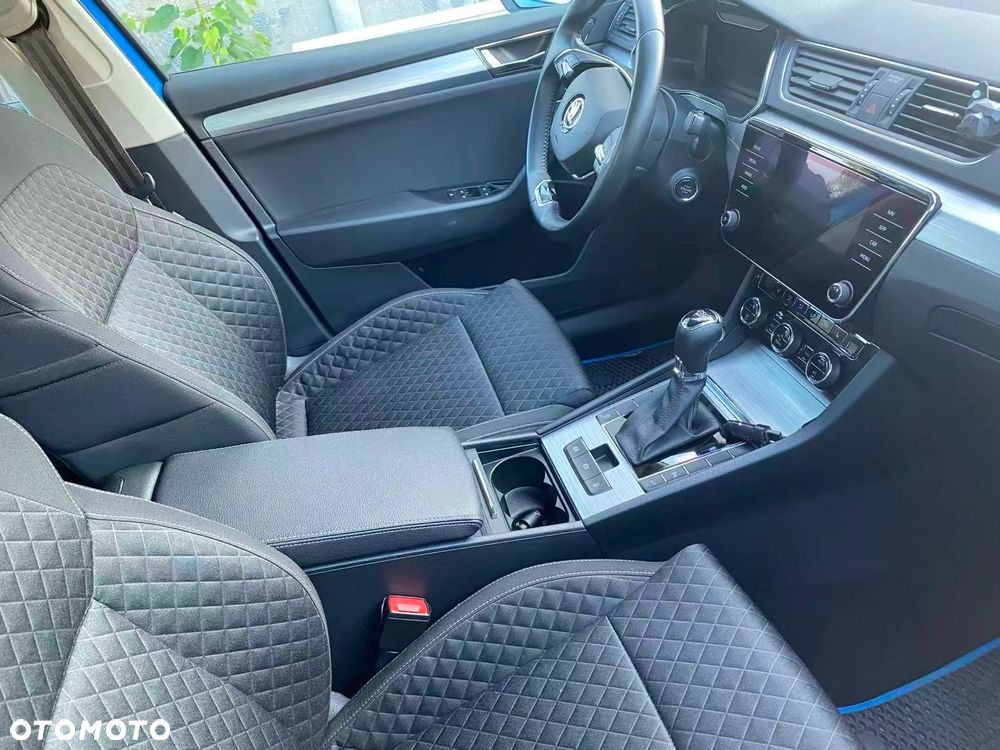 Skoda Superb 1.5 TSI Ambition DSG - 7