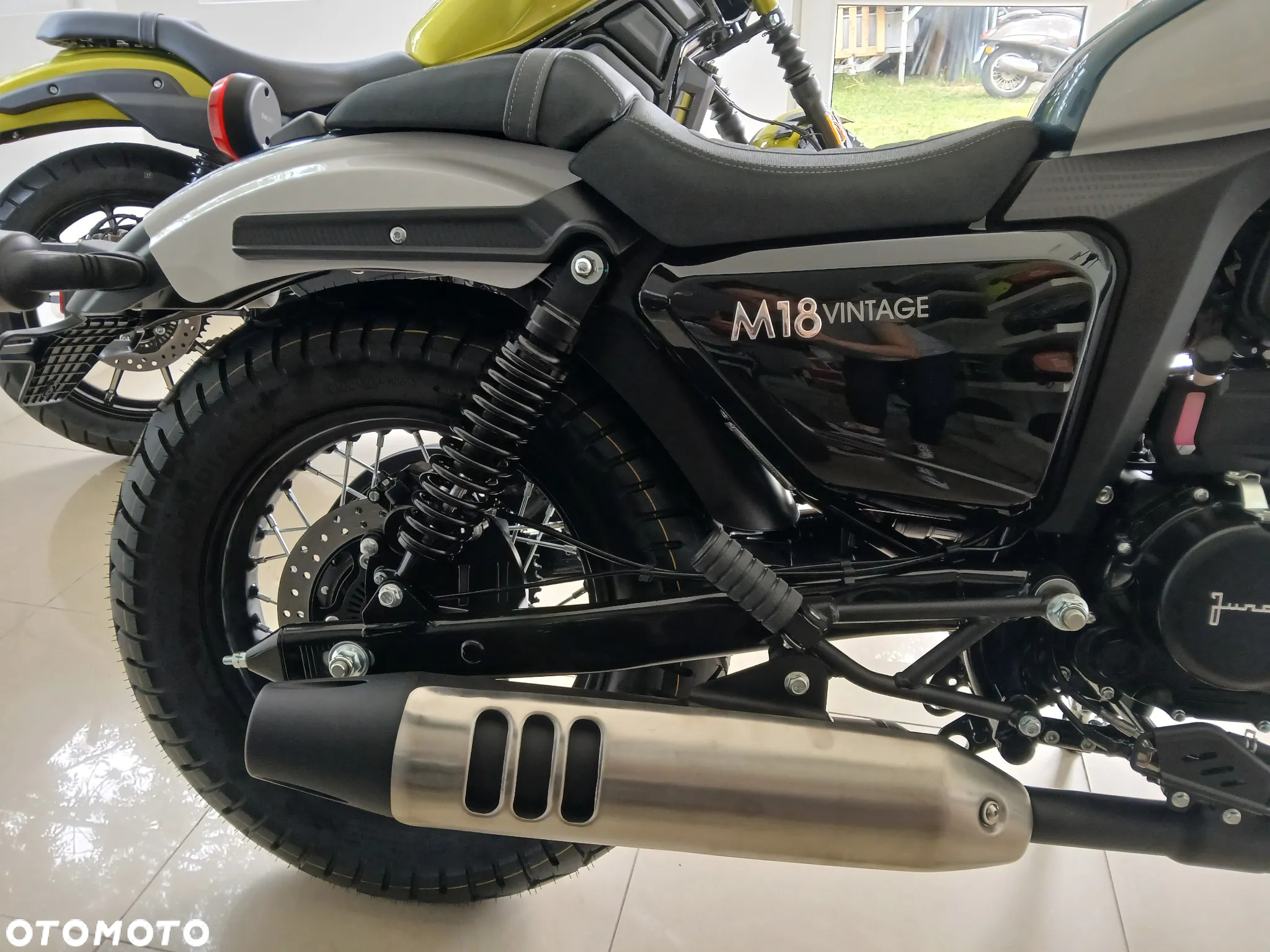 Junak M12 - 8