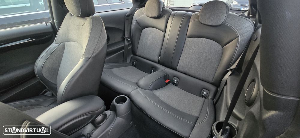 MINI 3 Portas Cooper Aut. - 11