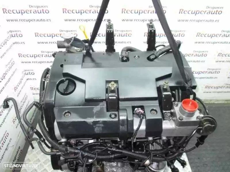MOTOR COMPLETO KIA CARNIVAL II 2002 -J3 - 6