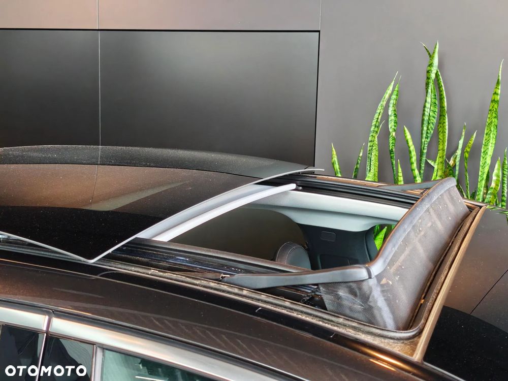 Mercedes-Benz Klasa E 220 d mHEV Avantgarde 9G-Tronic - 18