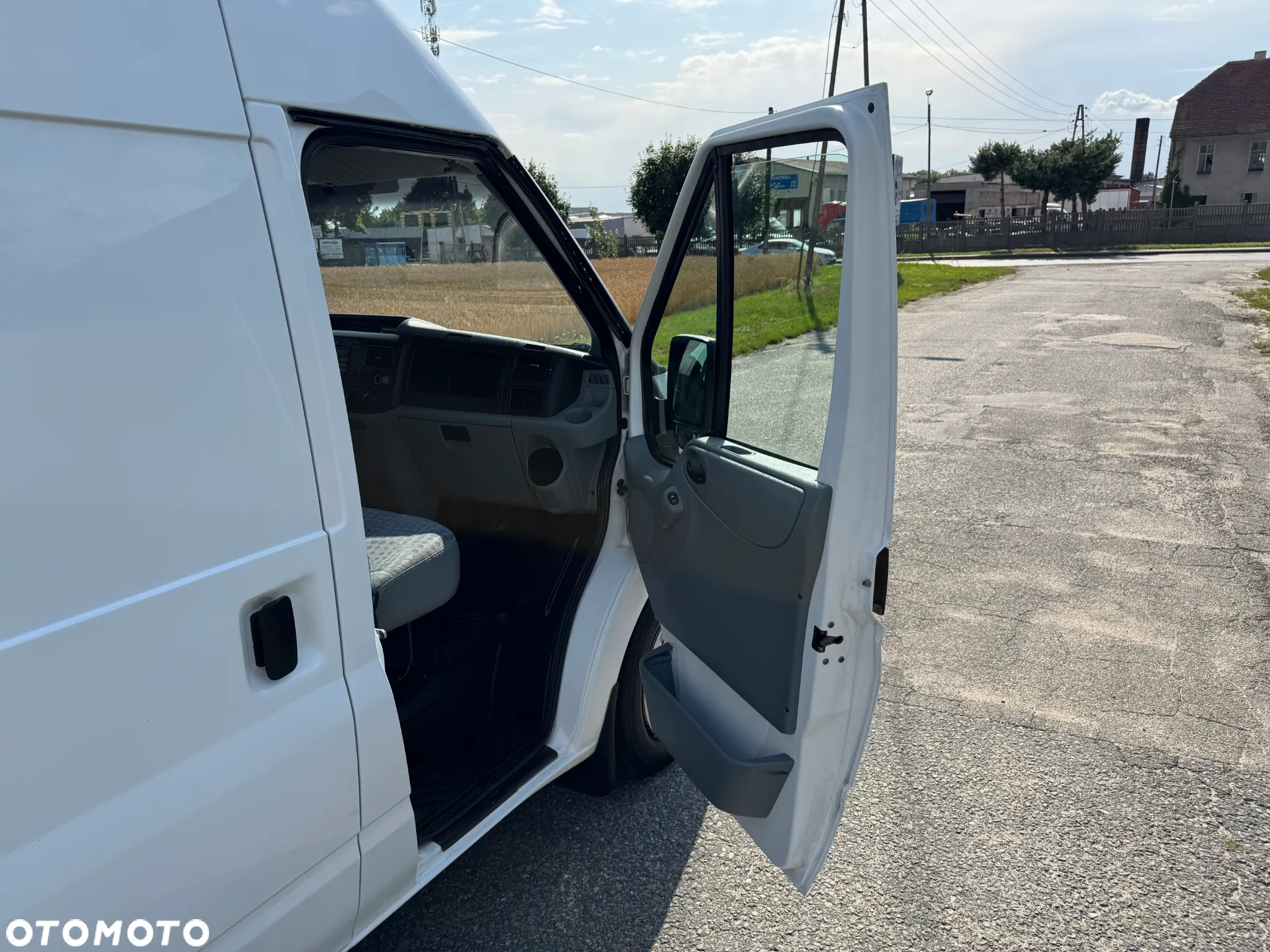 Ford Transit * L3H3 * 2.2 / 110KM * - 31