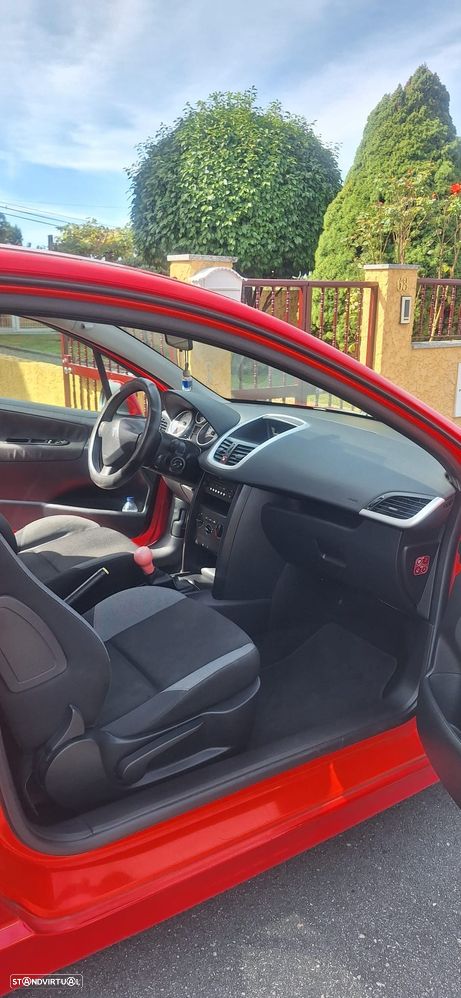 Peugeot 207 - 4
