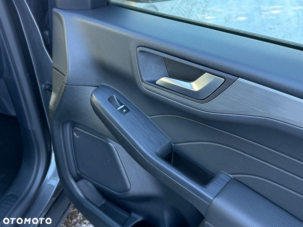 Ford Kuga 2.0 EcoBlue 4x4 TITANIUM X - 21