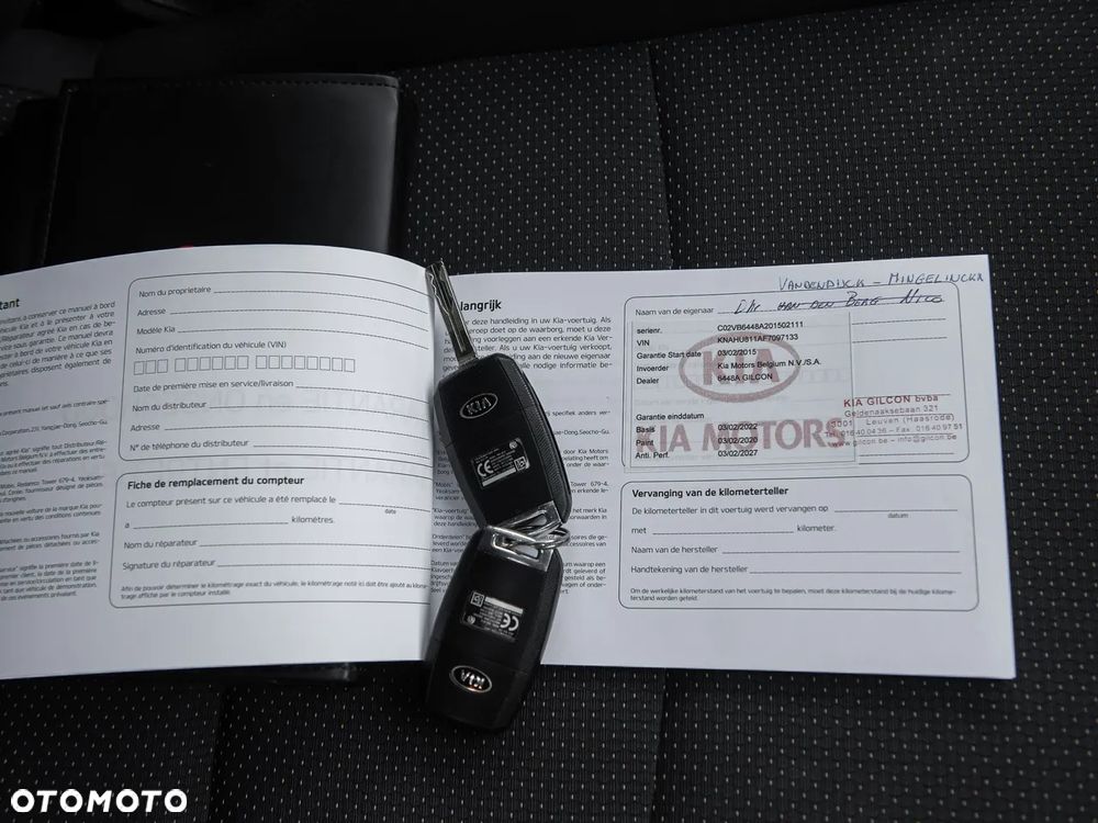 Kia Carens - 30