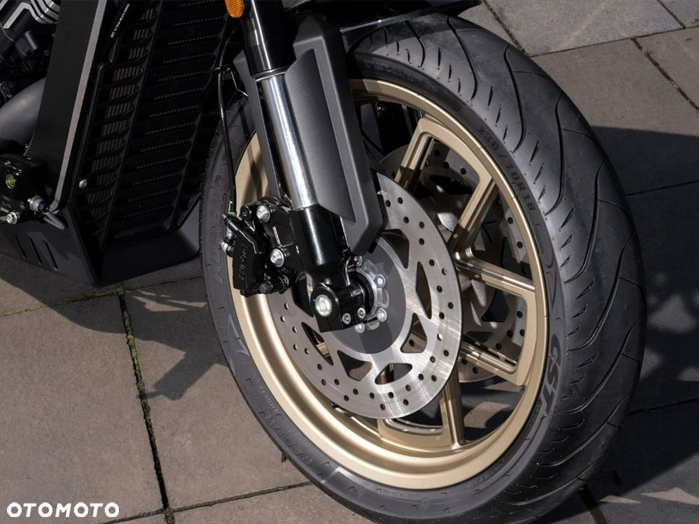 Morbidelli C652V - 19