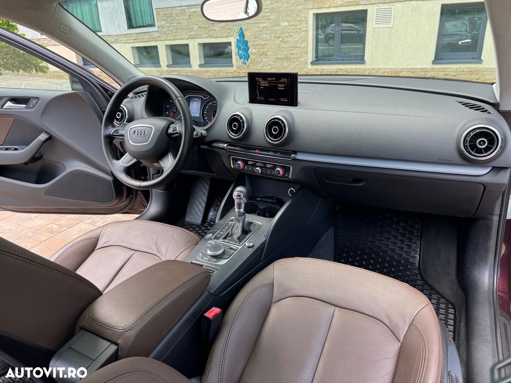Audi A3 Sportback - 4