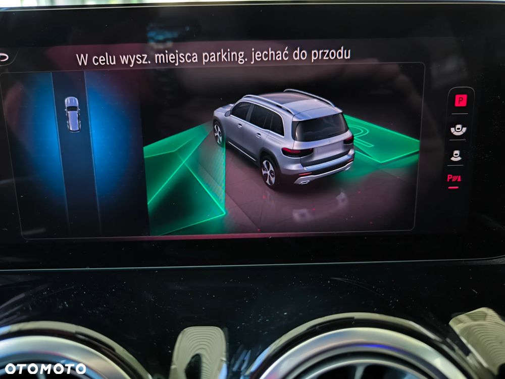 Mercedes-Benz GLB 200 AMG Line 7G-DCT - 22