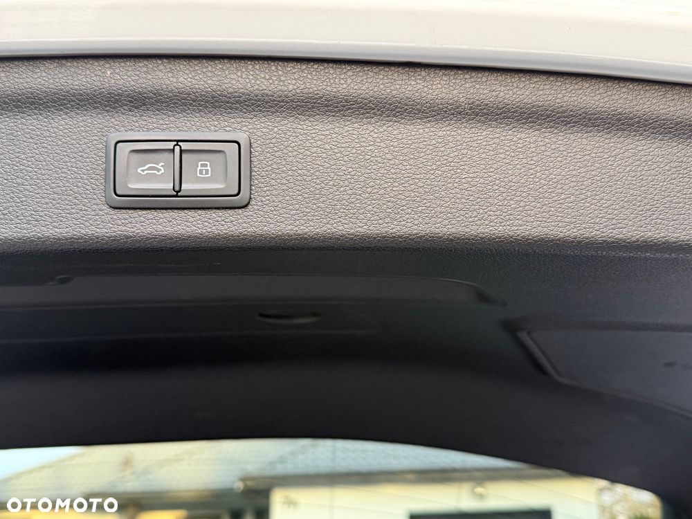 Audi Q3 45 TFSI Quattro S tronic S line - 24