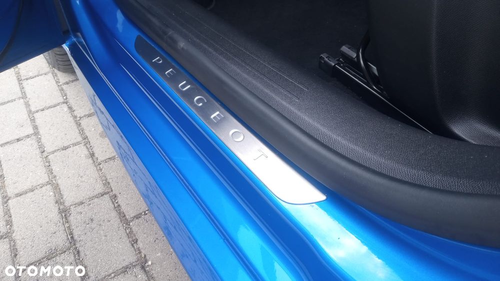 Peugeot 208 PureTech 100 EAT8 Active Pack - 9