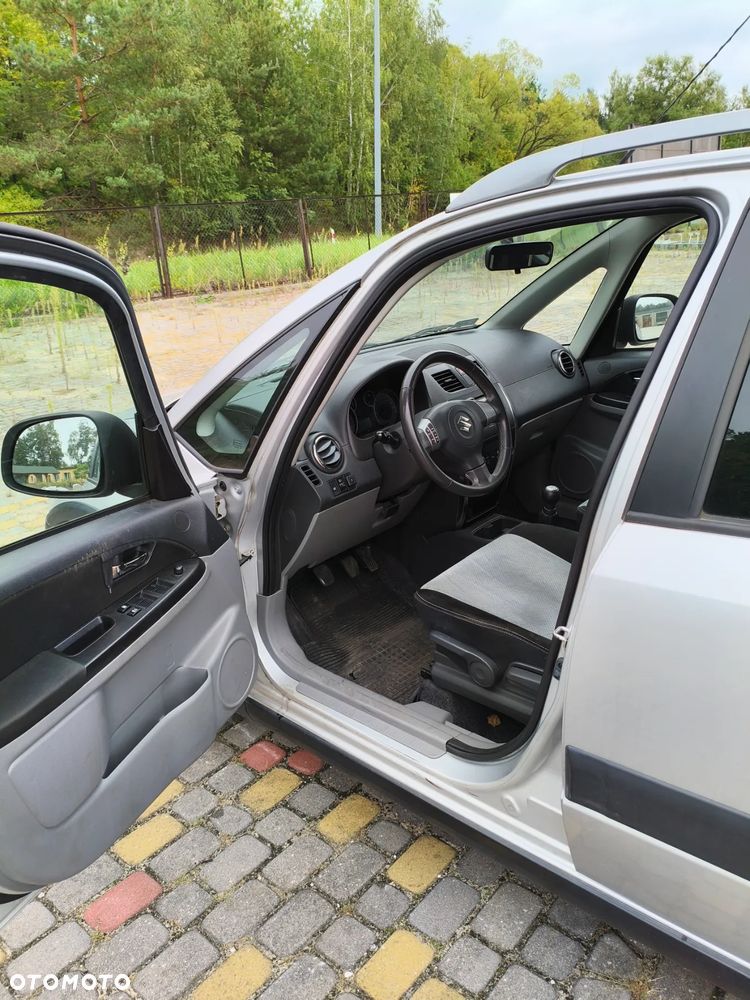 Suzuki SX4 - 5
