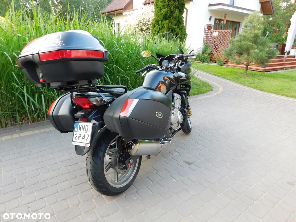 Honda CBF - 4