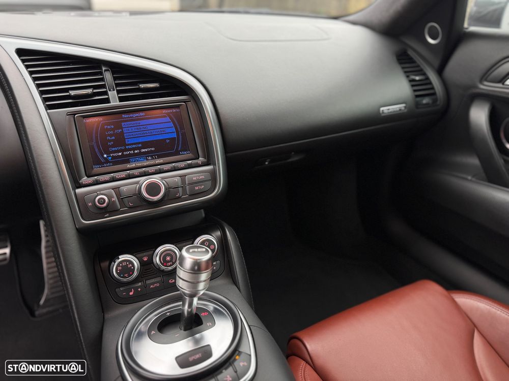 Audi R8 Coupé 4.2 FSI quattro R tronic - 14