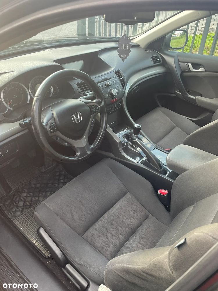 Honda Accord 2.2d Executive - 11
