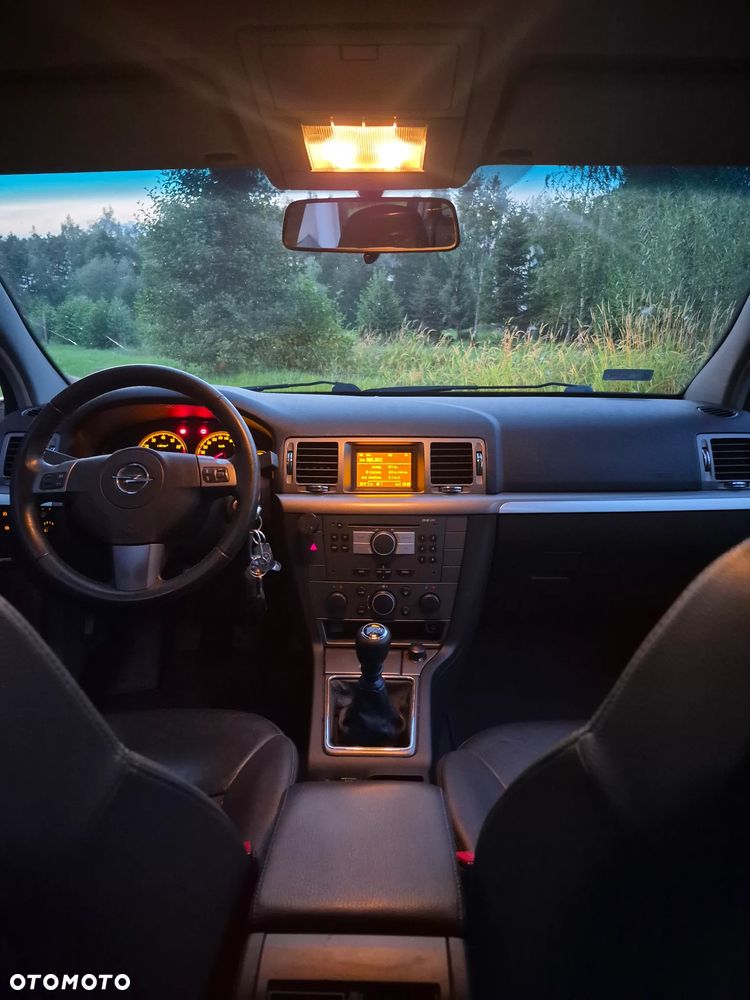Opel Vectra 1.8 - 15