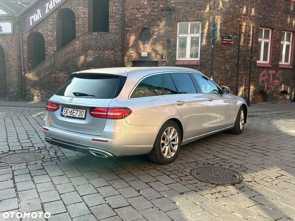 Mercedes-Benz Klasa E 220 d 9G-TRONIC - 6