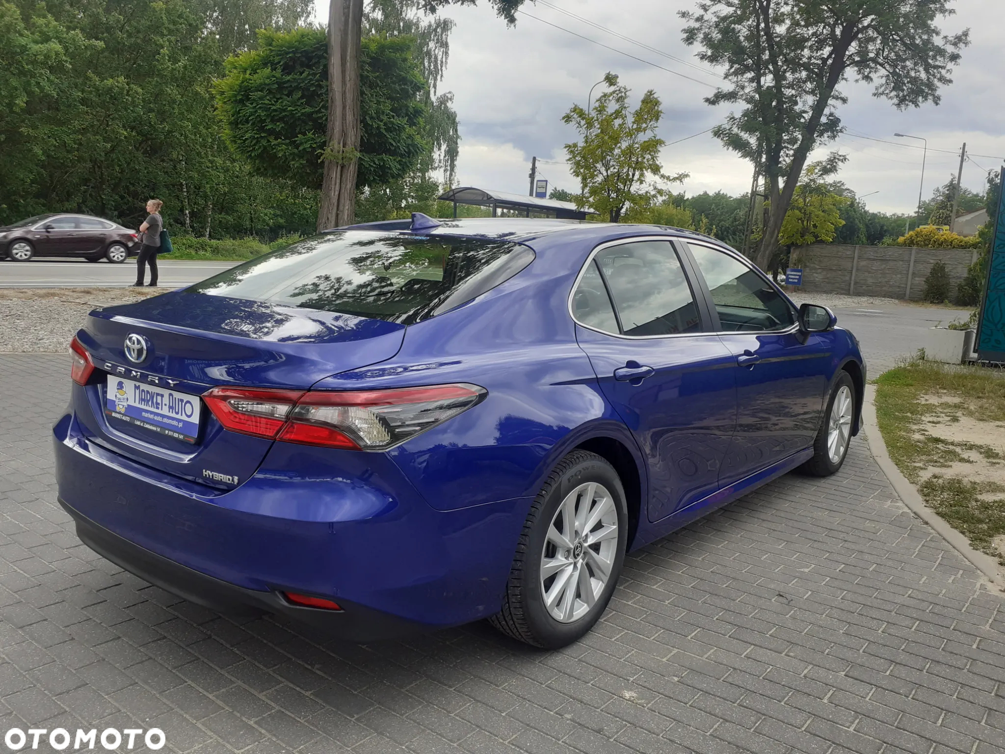Toyota Camry - 6