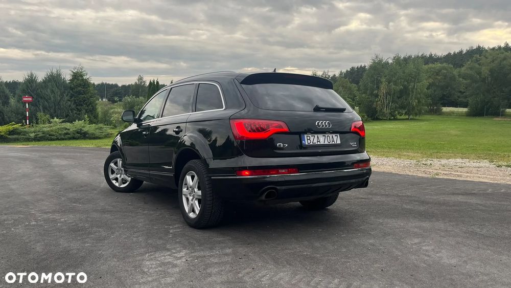 Audi Q7 - 7