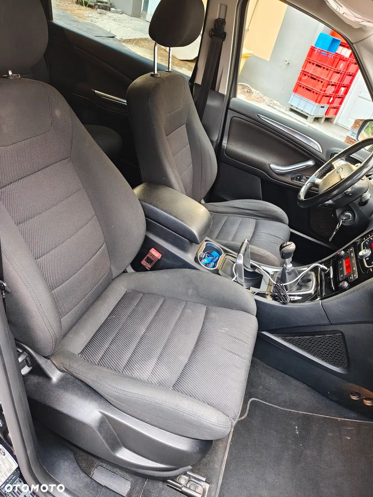 Ford S-Max 2.0 TDCi DPF Titanium - 16