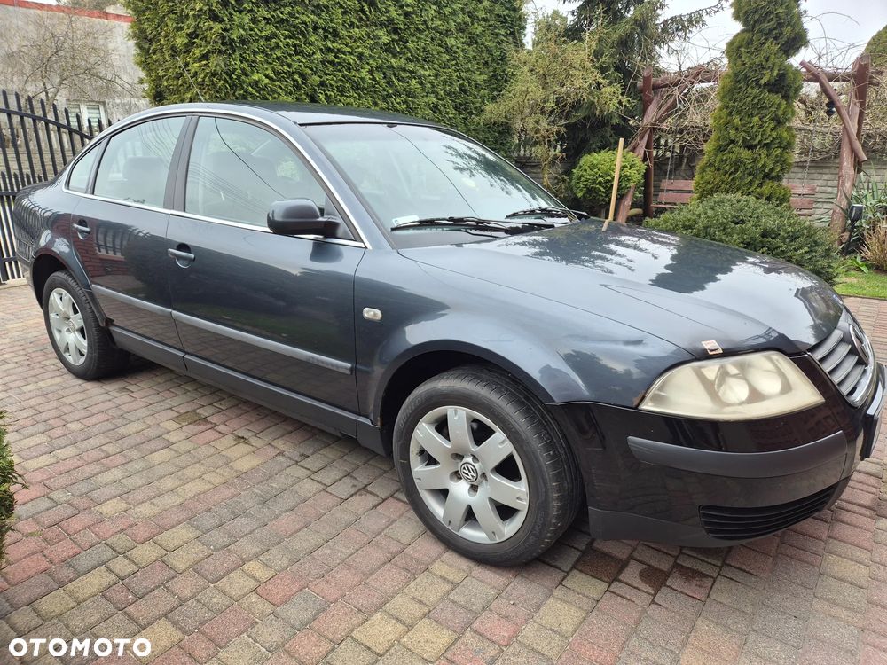 Volkswagen Passat 1.9 TDI Basis - 4