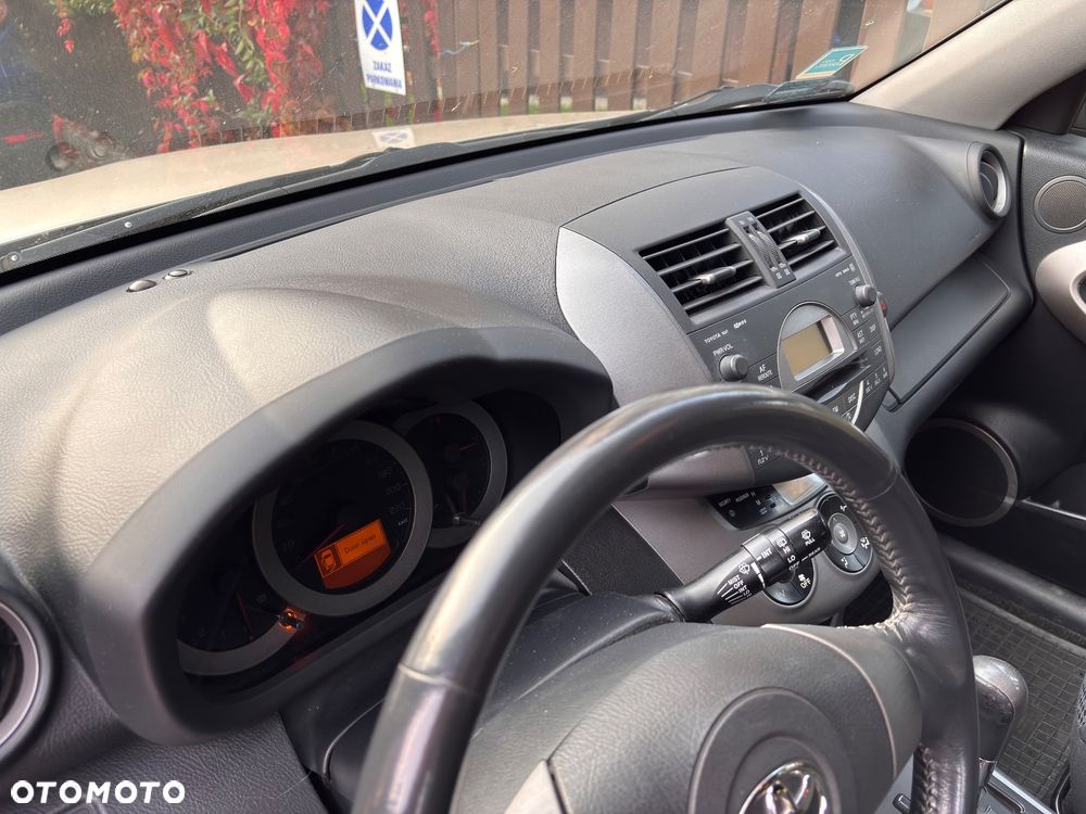 Toyota RAV4 - 21