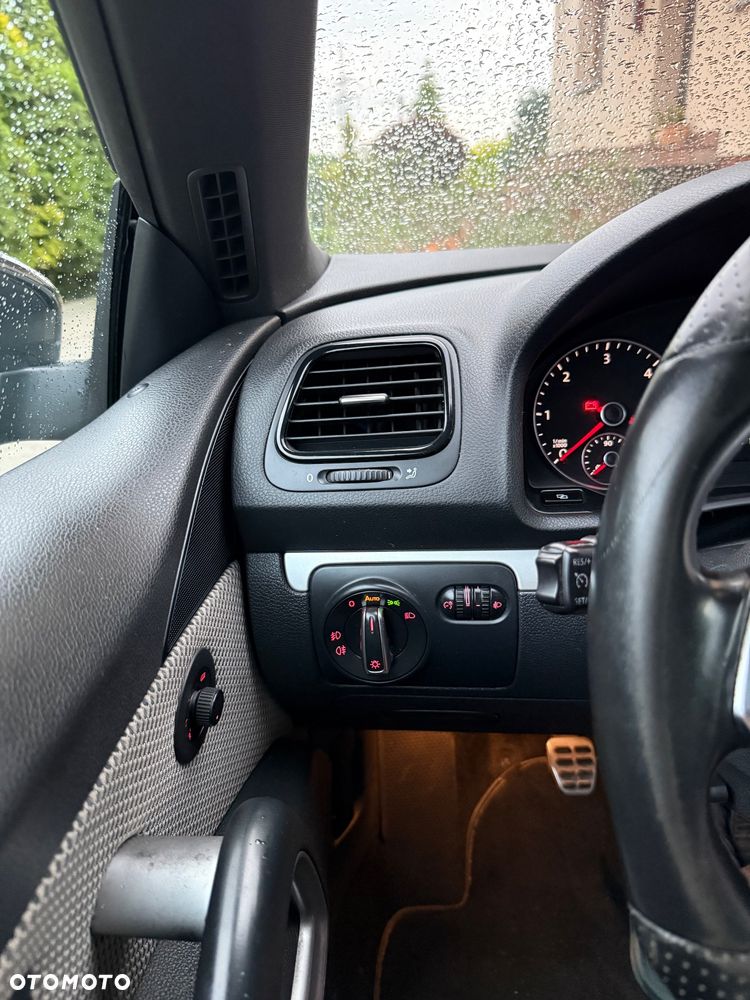 Volkswagen Scirocco 2.0 TDI - 10