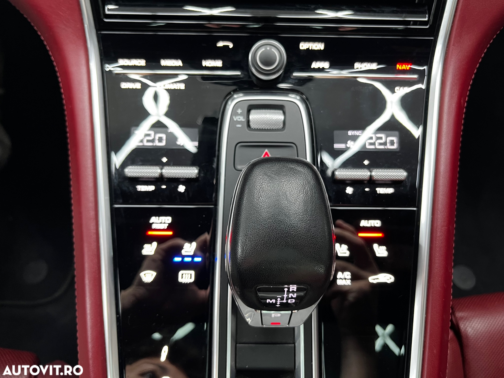 Porsche Panamera - 16