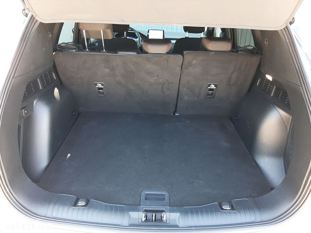Ford Kuga 1.5 EcoBoost FWD ST-Line - 17