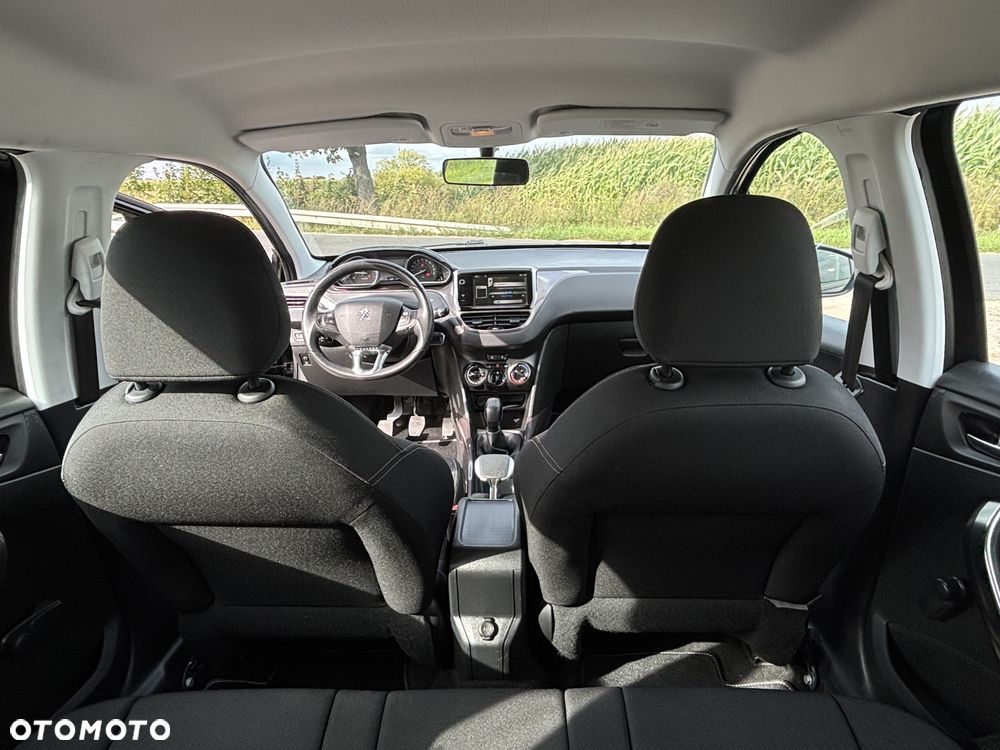 Peugeot 2008 PureTech 82 Style - 23